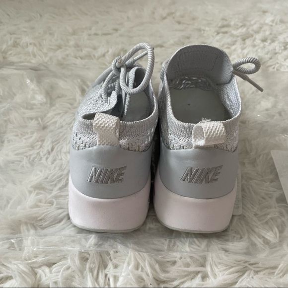 Nike Air Max Thea Sneakers - Picture 5 of 6